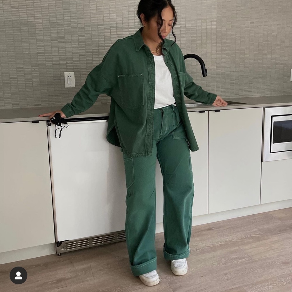Green cargo pants